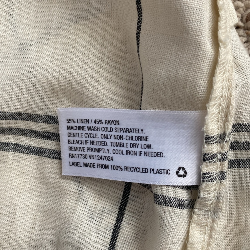 a new day cropped window pane linen blend top - Picture 7 of 8